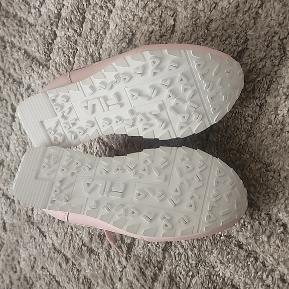Platform Sneakers ( Baby pink) - Picture 4 of 5